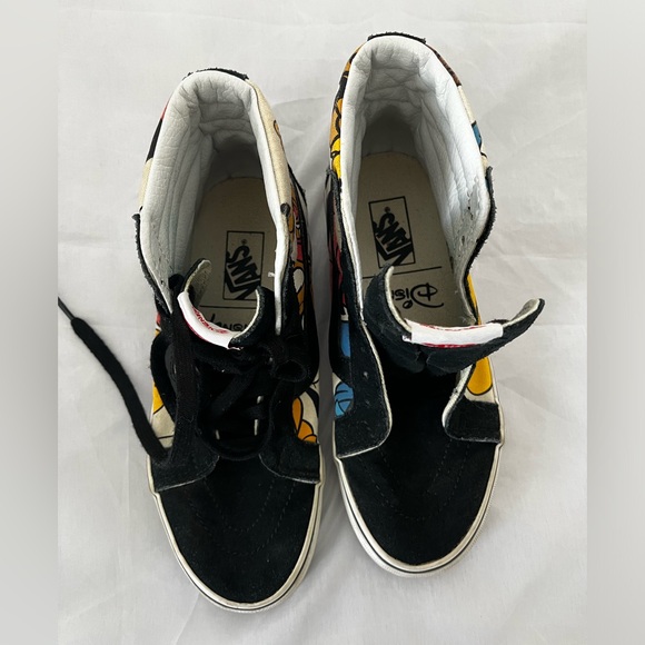 Vans X Disney Sk8 Hi tops shoes Mickey Mouse and friends sz W-6, M-4,5 - Picture 6 of 15